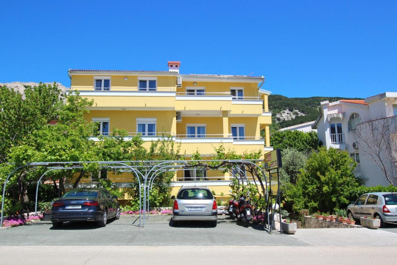 Apartments with a parking space Baska, Krk - 18716 Bagian luar foto