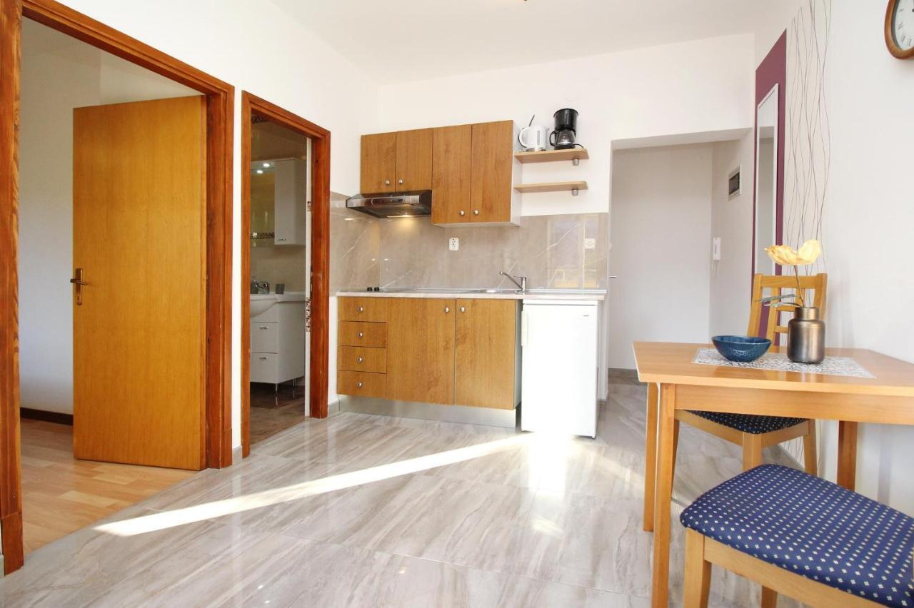 Apartments with a parking space Baska, Krk - 18716 Bagian luar foto